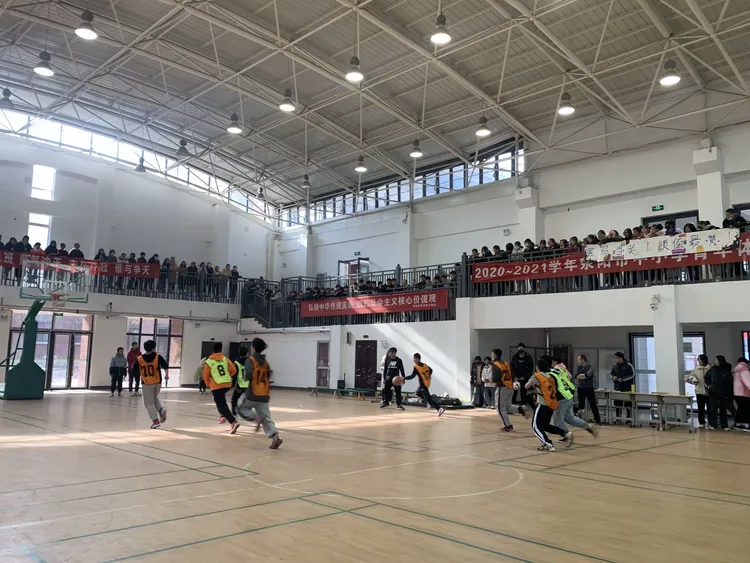 包含清晨德国杯传出新动向；新奥尔良鹈鹕内部沟通；管理层表态：赛场秩序良好；临场指挥获称赞的词条