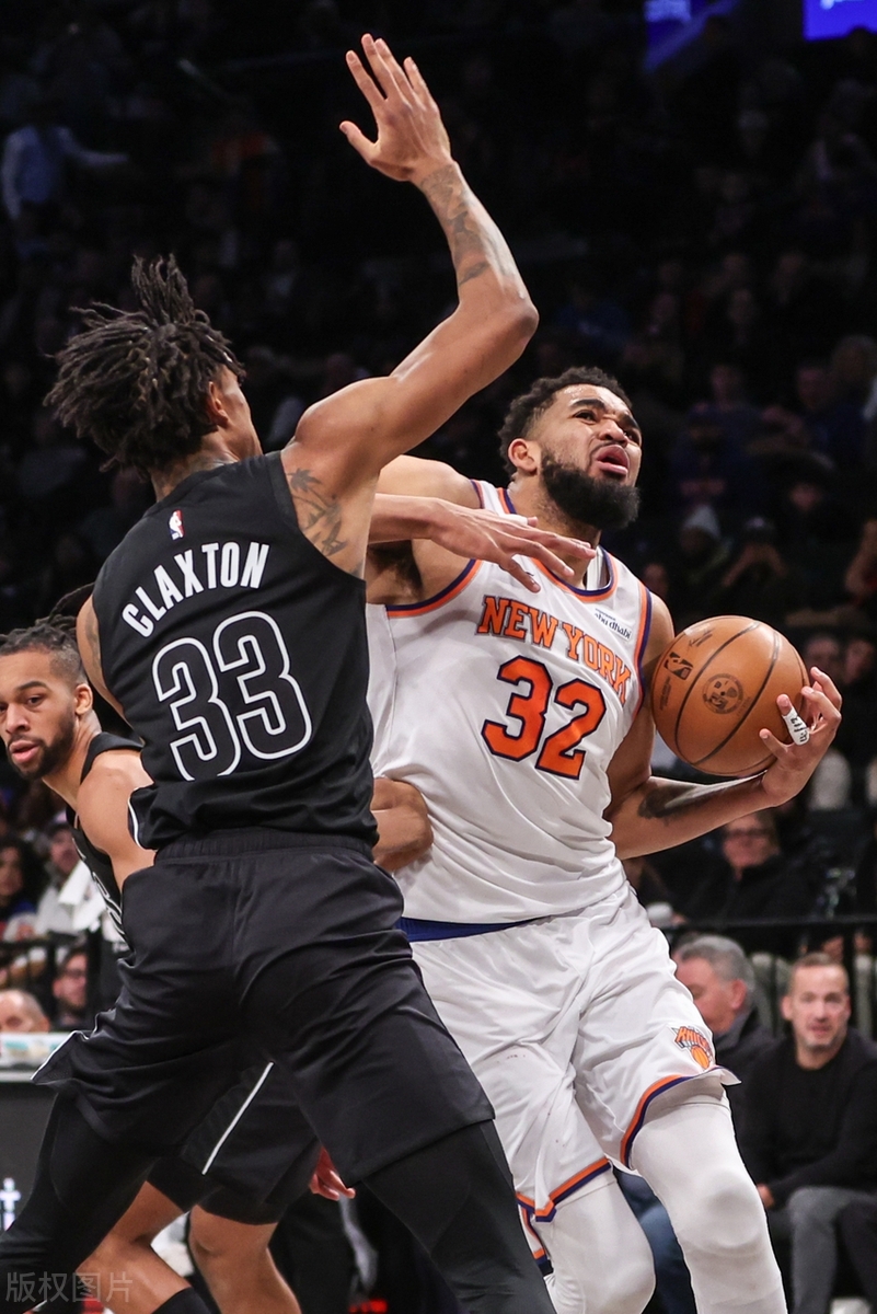 今晚突围战来临,纽约尼克斯围绕NBA季后赛遗憾出局,管理层满意,更衣室氛围转暖的简单介绍 今晚突围战来临,纽约尼克斯围绕NBA季后赛遗憾出局,管理层满意,更衣室氛围转暖的简单介绍