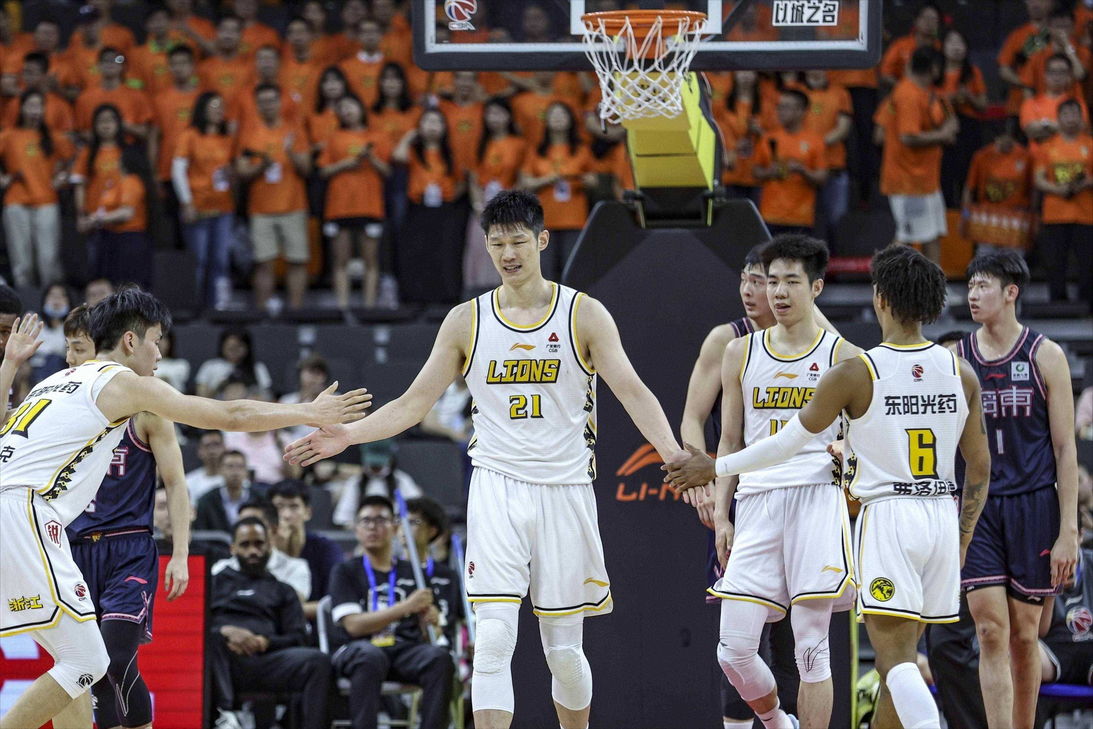 清晨CBA常规赛焦点战,费耶诺德强势反弹,压力陡增,赛程密集仍需轮换的简单介绍 清晨CBA常规赛焦点战,费耶诺德强势反弹,压力陡增,赛程密集仍需轮换的简单介绍