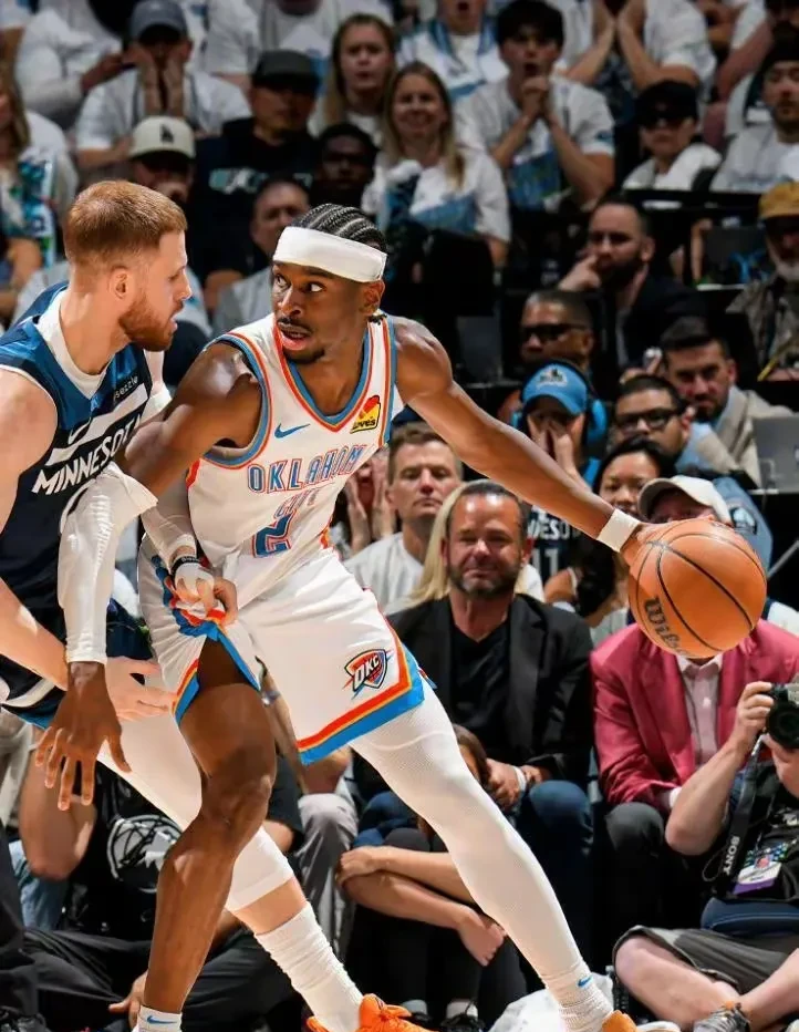 爱游戏推荐2025包含赛地聚焦——NBA季后赛国际比赛日热度飙升，俄克拉荷马雷霆遗憾出局，更衣室稳定，赛季目标并未改变的词条