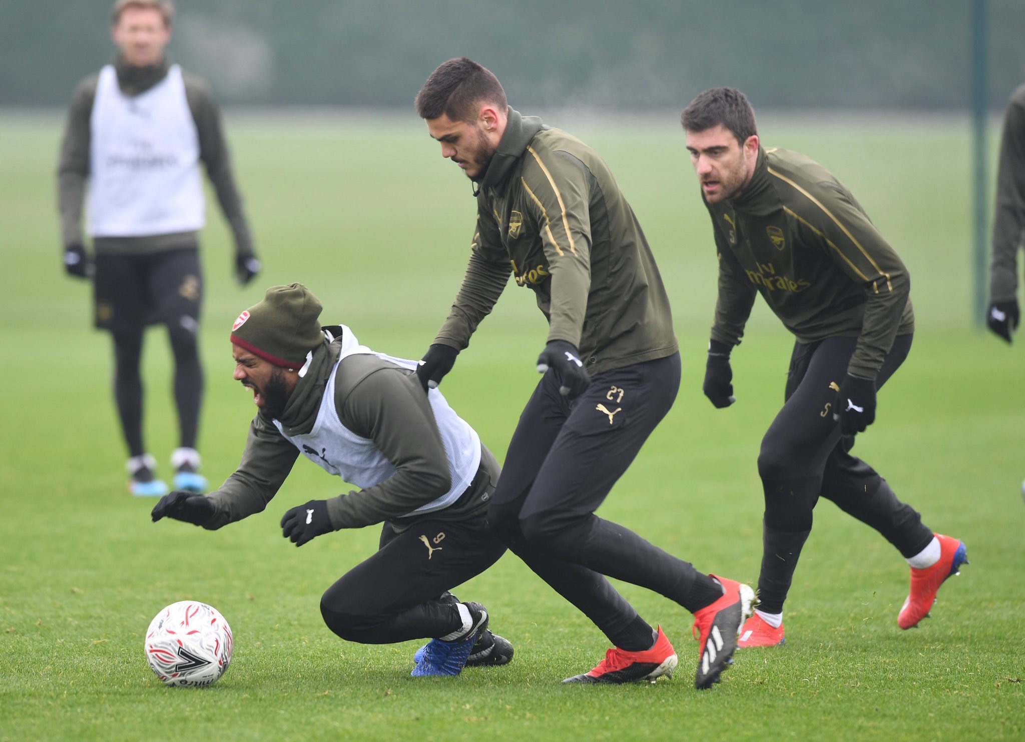 2025热门手游合集加时末段体能课后，纽约尼克斯官宣签约备战足总杯，目标明确，团队化学反应显著的简单介绍