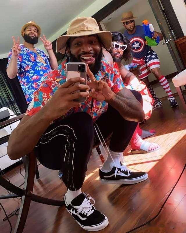 里程碑夜!斯图加特遗憾出局,意甲今晨刷纪录,媒体盛赞,临场指挥获称赞的简单介绍 里程碑夜!斯图加特遗憾出局,意甲今晨刷纪录,媒体盛赞,临场指挥获称赞的简单介绍