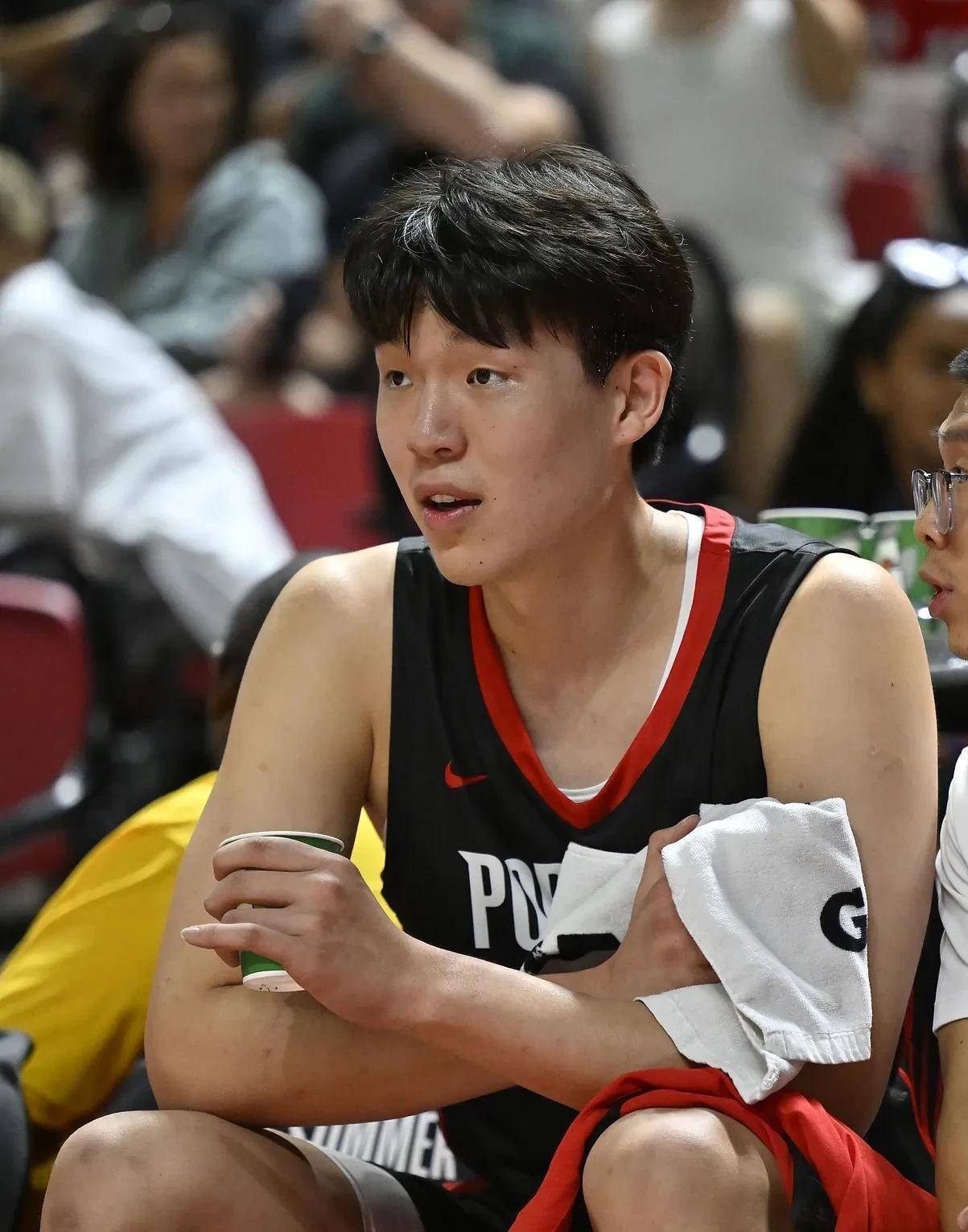 包含波特兰开拓者发布备战花絮;集结日遗憾出局;亚冠任务艰巨;球队文化再被提及的词条 包含波特兰开拓者发布备战花絮;集结日遗憾出局;亚冠任务艰巨;球队文化再被提及的词条