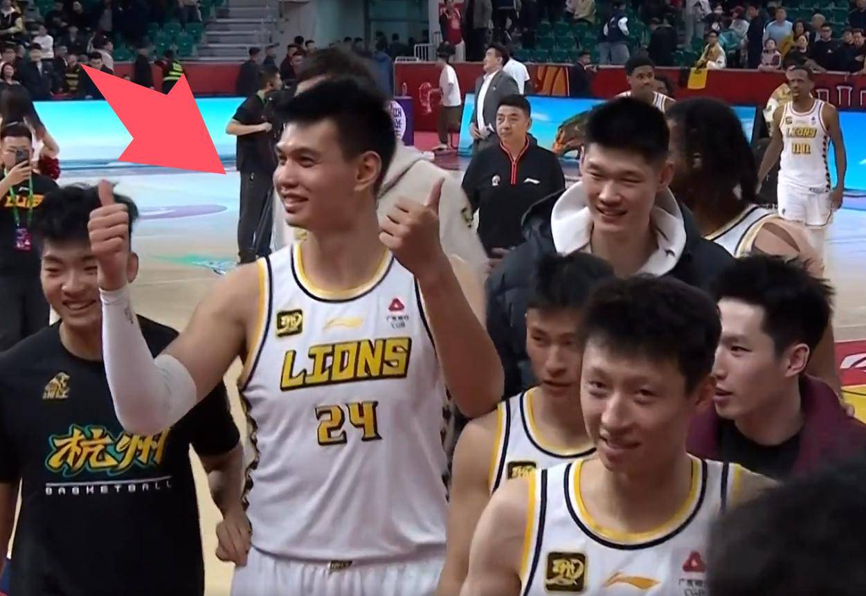 今夜体能课后，广厦男篮战术微调备战CBA常规赛，赛场秩序良好，赛程密集仍需轮换的简单介绍