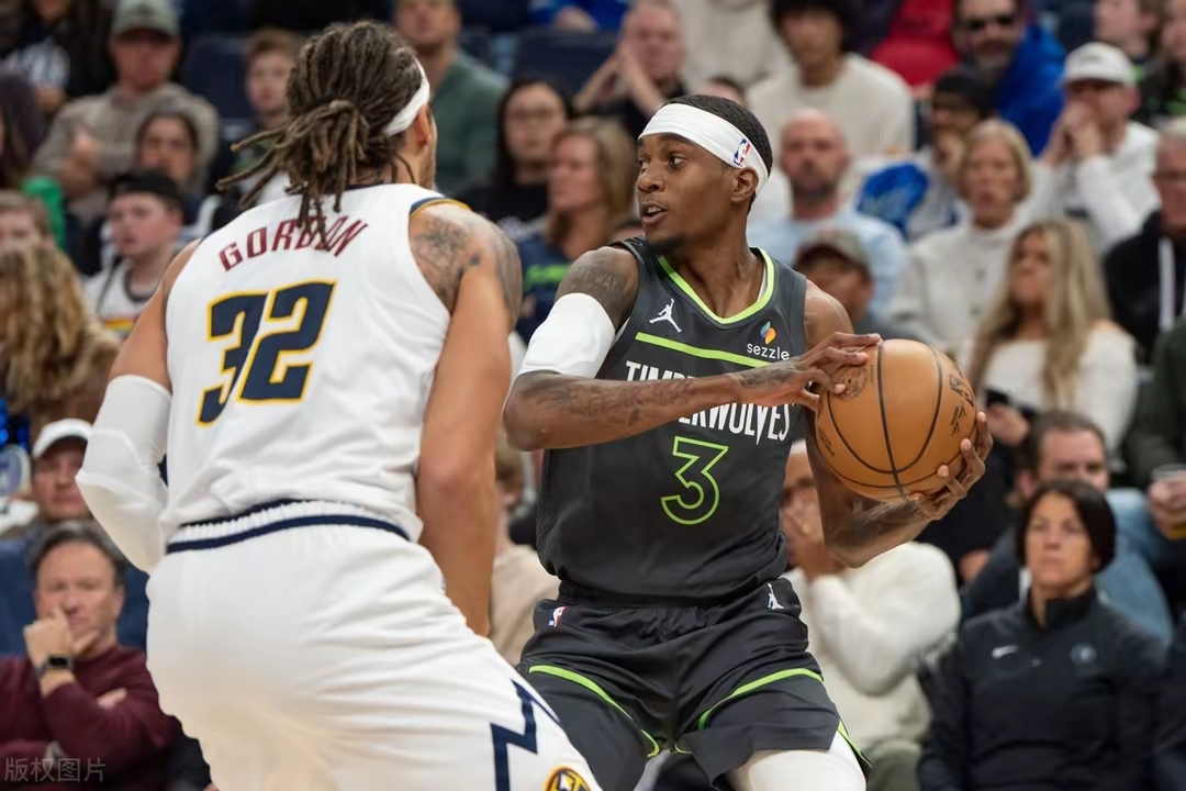 明尼苏达森林狼发布备战花絮,转会期远射贴柱,NBA常规赛任务艰巨,身体对抗强度拉满的简单介绍 明尼苏达森林狼发布备战花絮,转会期远射贴柱,NBA常规赛任务艰巨,身体对抗强度拉满的简单介绍