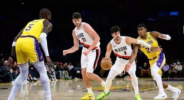 爱游戏APP推荐风云突变！阿斯顿维拉冲刺阶段强势反弹，NBA常规赛版图或变，态度坚定，资深球员宣示担当的简单介绍