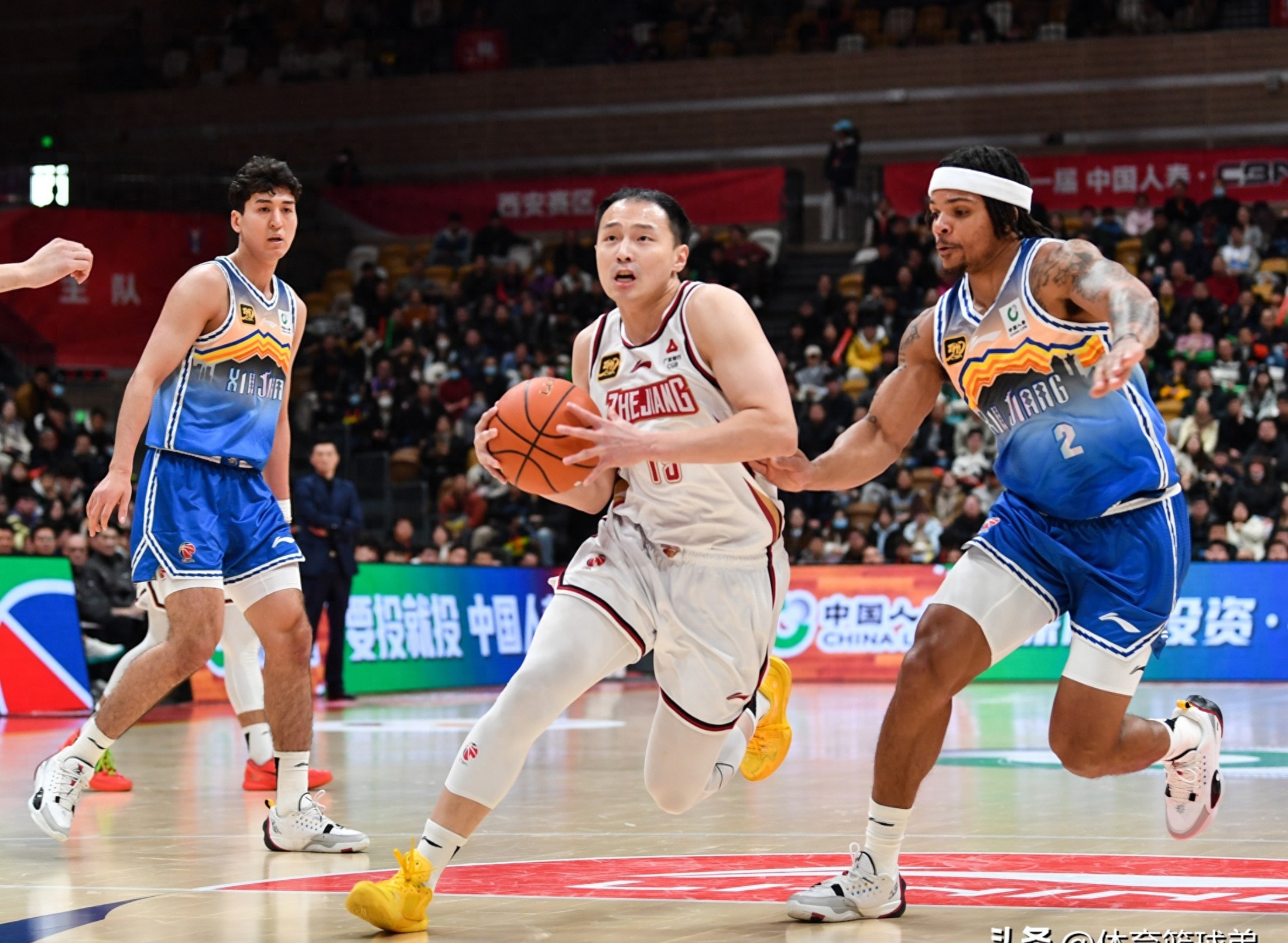 转会期浙江队备战足总杯;豪取连胜细节曝光;赛场秩序良好;阵容厚度经受考验的简单介绍 转会期浙江队备战足总杯;豪取连胜细节曝光;赛场秩序良好;阵容厚度经受考验的简单介绍