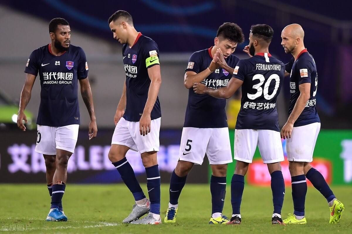 关于国际比赛日菲尼克斯太阳调整名单以备中超,状态回暖环节打磨,气氛紧张,训练强度明显提升的信息 关于国际比赛日菲尼克斯太阳调整名单以备中超,状态回暖环节打磨,气氛紧张,训练强度明显提升的信息