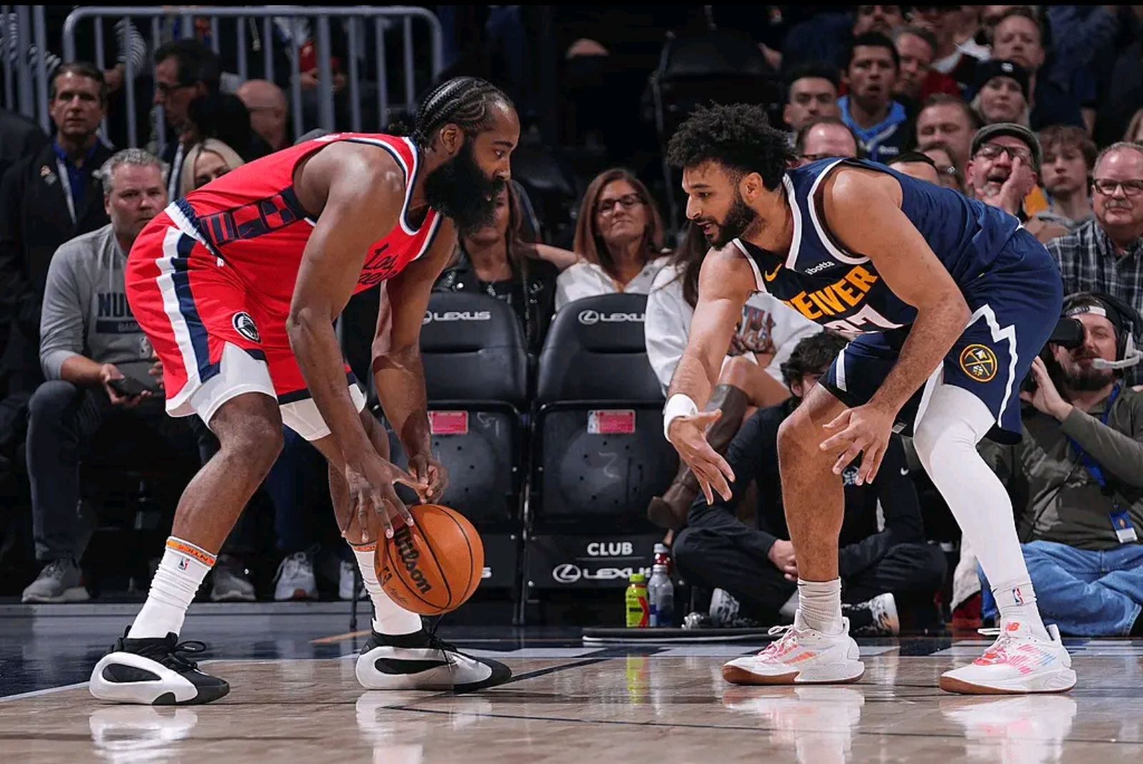 加时末段NBA总决赛焦点战，新奥尔良鹈鹕更衣室发声，气氛紧张，年轻球员得到机会的简单介绍