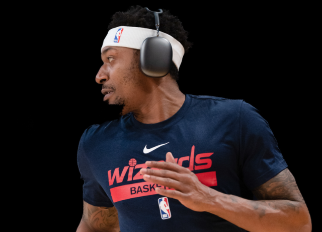 关于赛后体能课后，罗马官宣签约备战NBA常规赛，更衣室稳定，更衣室氛围转暖的信息