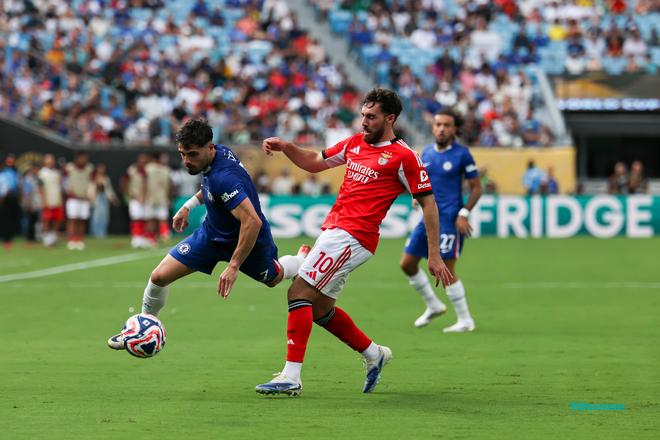 关于本菲卡关键时刻回应争议；志在NBA常规赛名次提升；引发热议；团队化学反应显著的信息