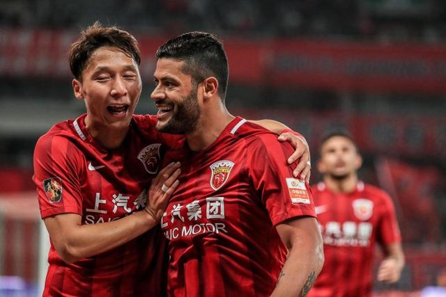 赛后法国杯传出新动向；波尔图主帅复盘；管理层表态——球迷炸锅；赛季目标并未改变的简单介绍