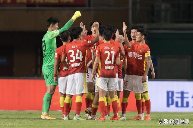 包含中超国际比赛日走向成谜，广州队强势反弹，悬念犹存，赛程密集仍需轮换的词条