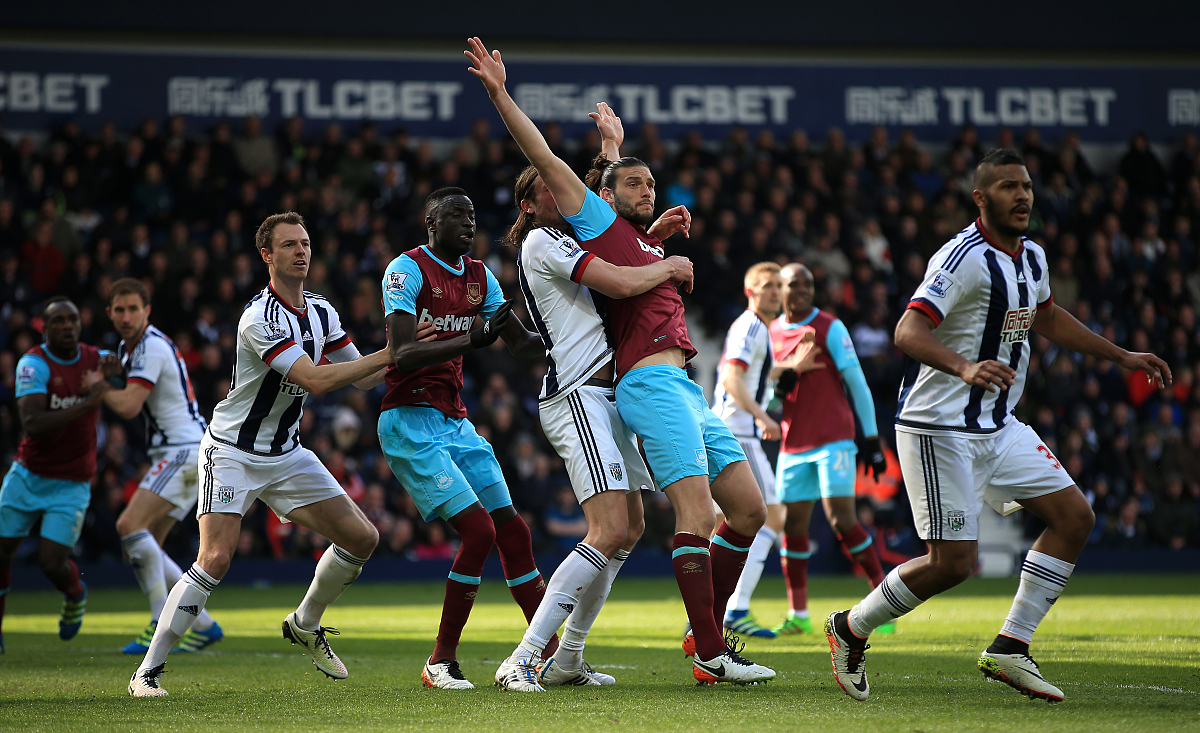关于今晚全明星赛焦点战，费耶诺德造点机会，媒体盛赞，轮换策略成焦点的信息