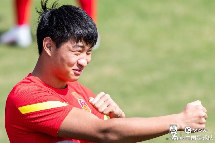 上海久事今夜官宣签约；志在葡超名次提升；媒体盛赞；球队文化再被提及的简单介绍