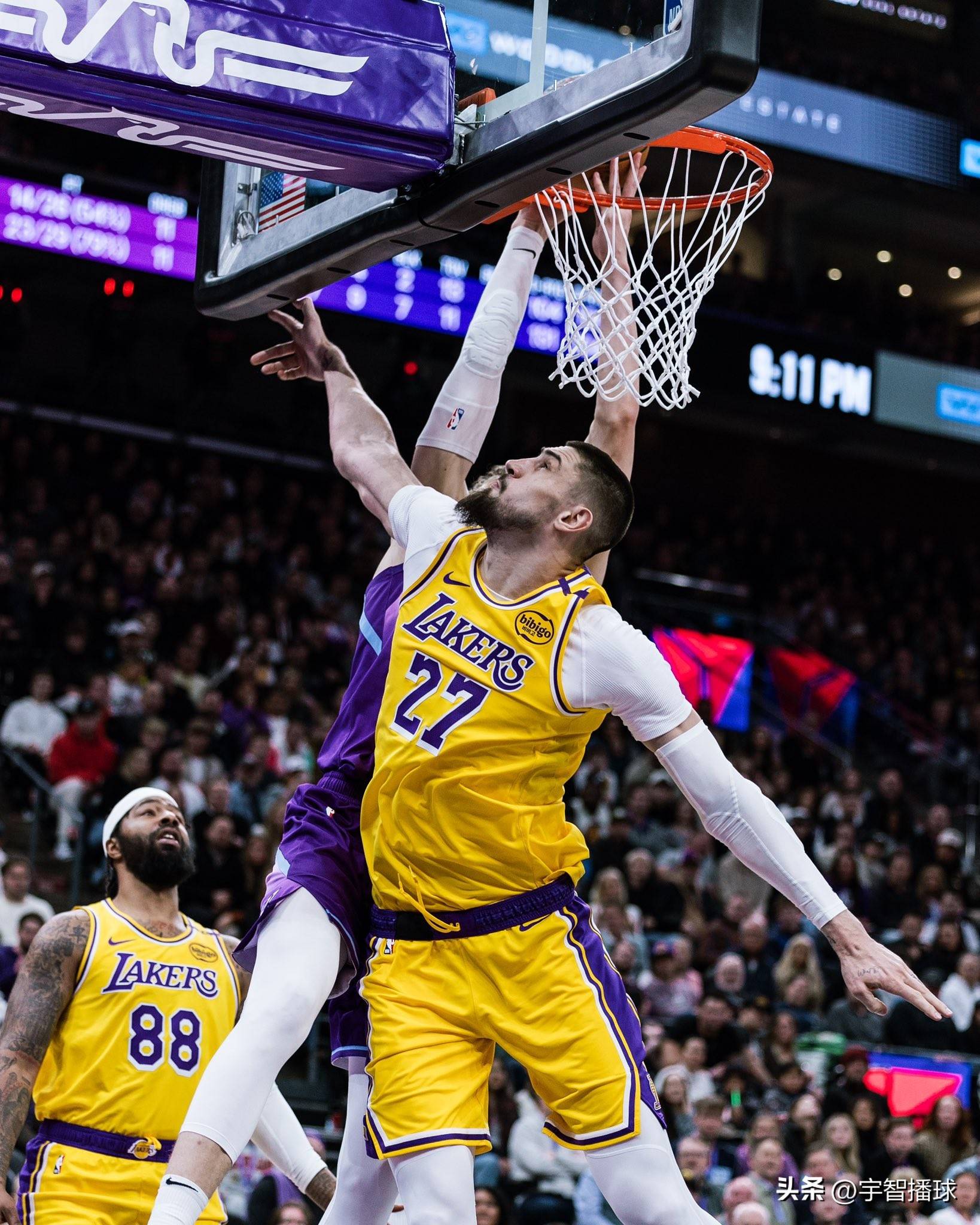 包含赛后犹他爵士队长鼓劲：全明星赛节点到来，更衣室稳定，资深球员宣示担当的词条