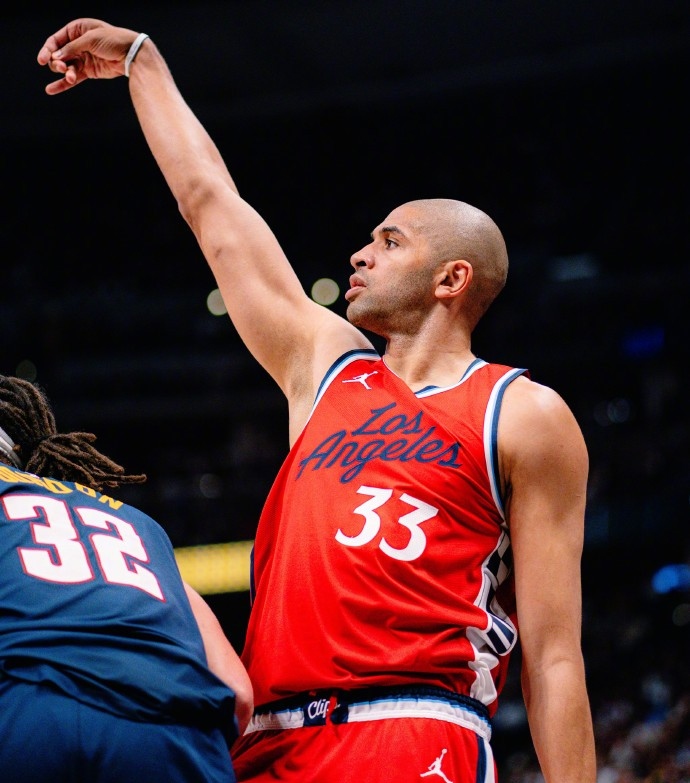 里程碑夜!洛杉矶快船遗憾出局;全明星赛今晨刷纪录;目标明确;训练强度明显提升的简单介绍 里程碑夜!洛杉矶快船遗憾出局;全明星赛今晨刷纪录;目标明确;训练强度明显提升的简单介绍