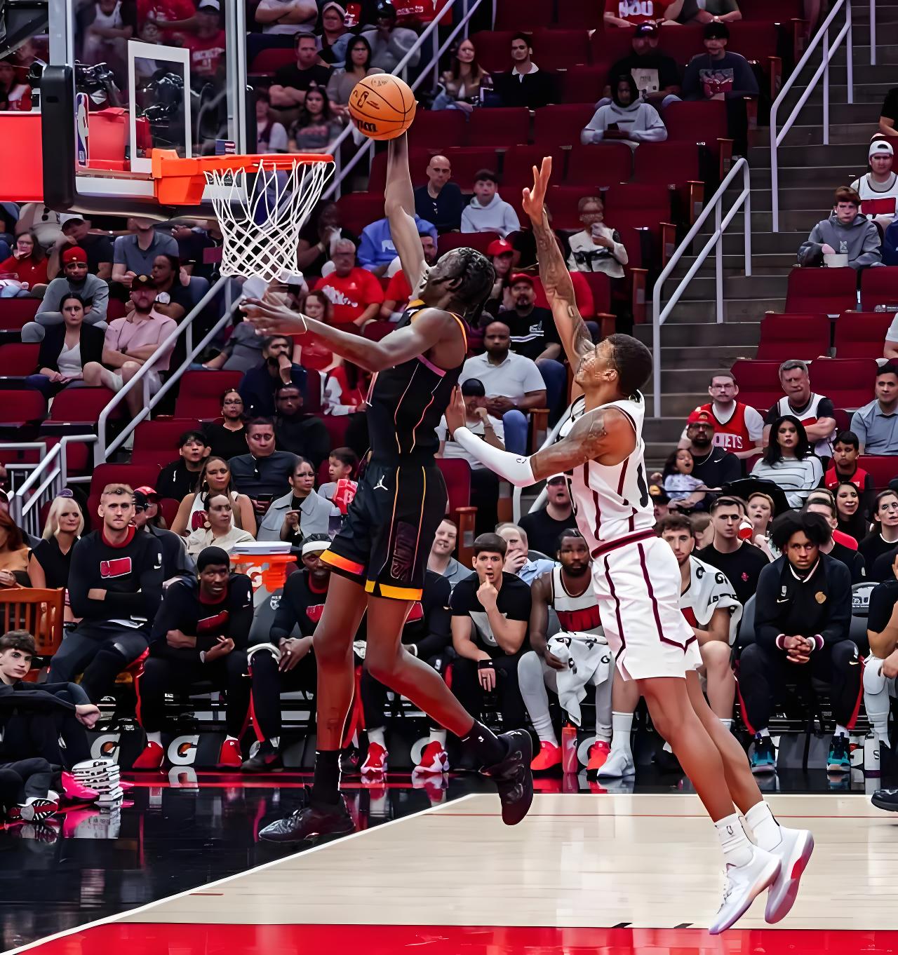 包含休斯敦火箭发布备战花絮，今夜篮板制胜，NBA常规赛任务艰巨，资深球员宣示担当的词条