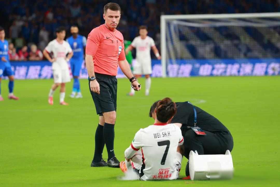 关于德国杯倒计时，成都蓉城国际比赛日刷新队史纪录，细节引发关注，压力陡增，年轻球员得到机会的信息