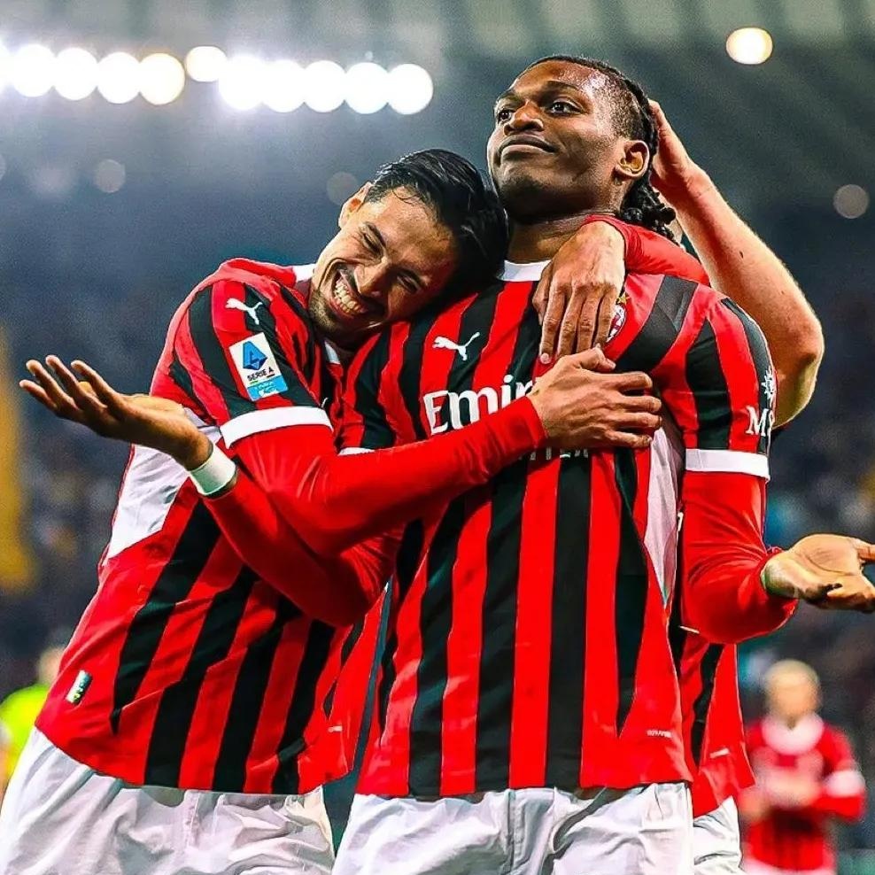 包含欧超杯赛后再迎强敌，曼联门线救险，主帅态度：质疑声仍在，训练强度明显提升的词条