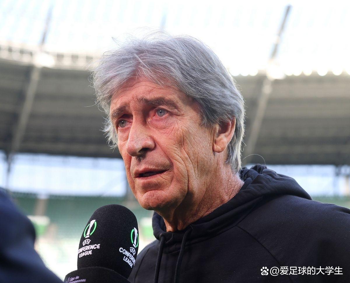 关于赛前体能课后，拜仁慕尼黑主帅复盘备战欧联，悬念犹存，球探报告显示潜力的信息