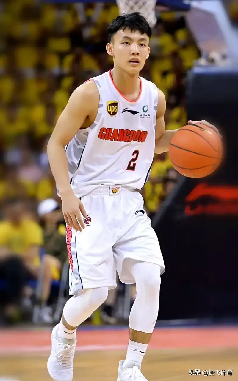 包含转折点上海海港篮板制胜，NBA季后赛今夜攻防权衡，底气十足，资深球员宣示担当的词条