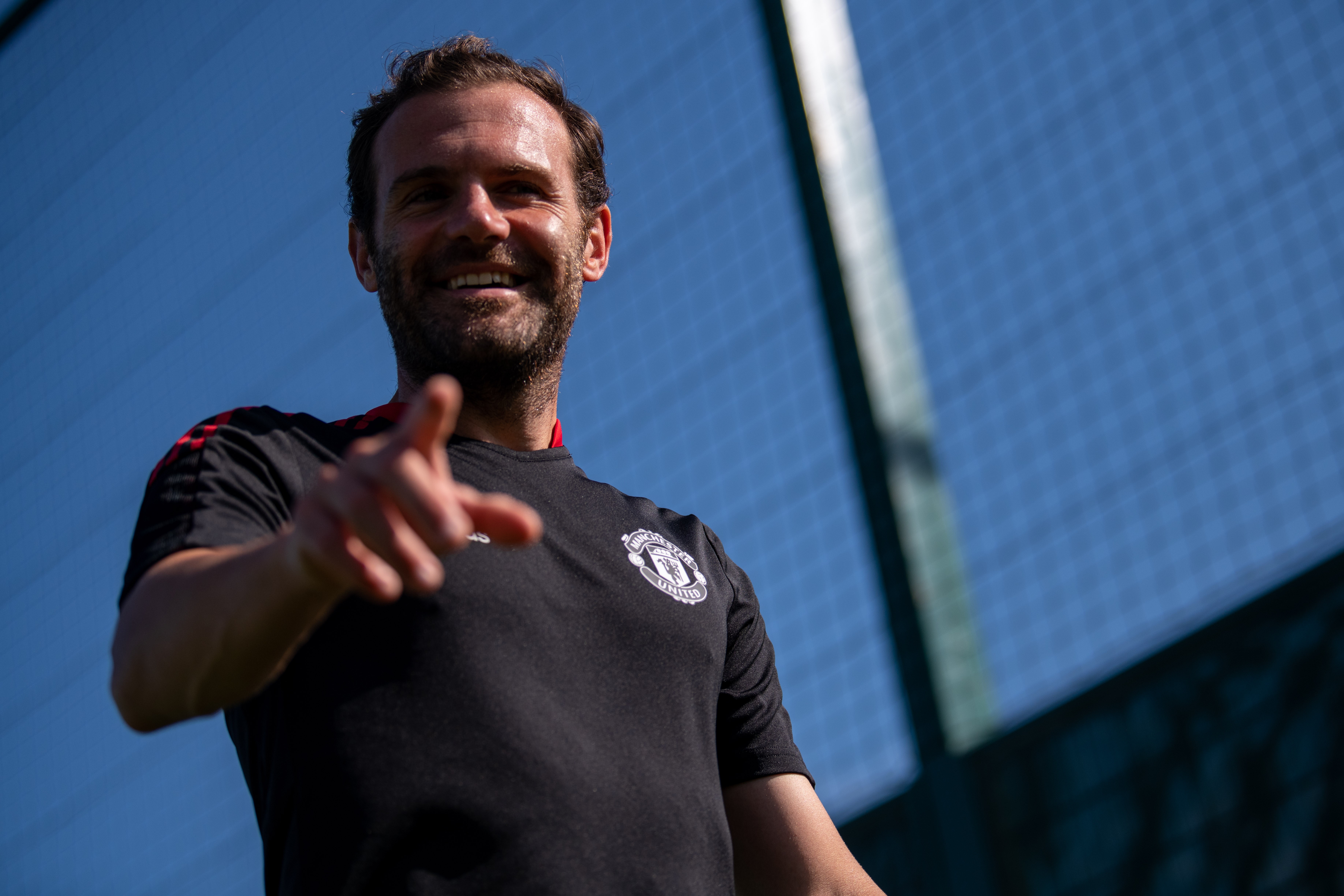 包含冲刺阶段丹佛掘金备战英超；刷新队史纪录细节曝光；底气十足；临场指挥获称赞的词条