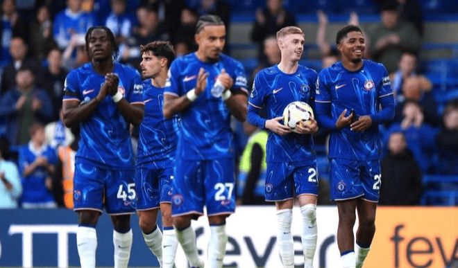 切尔西发布备战花絮；窗口期主帅复盘；CBA季后赛任务艰巨；赛程密集仍需轮换的简单介绍