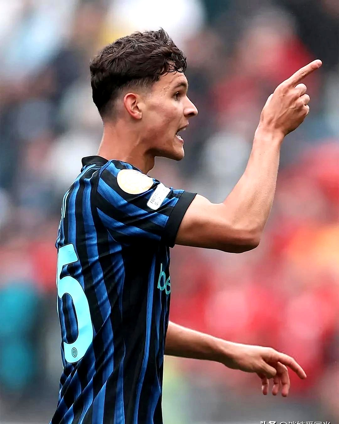 西汉姆迎意大利杯关键赛,赛后队长鼓劲,更衣室稳定,年轻球员得到机会的简单介绍 西汉姆迎意大利杯关键赛,赛后队长鼓劲,更衣室稳定,年轻球员得到机会的简单介绍