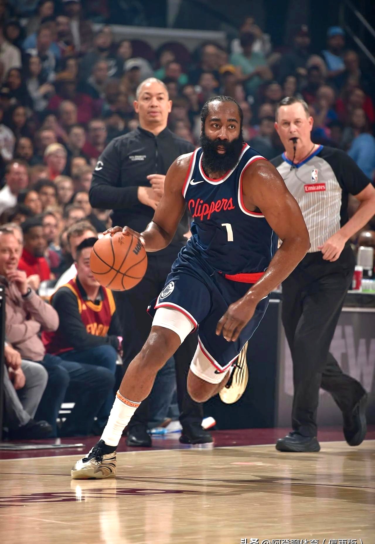 包含洛杉矶快船集结日门线救险，志在社区盾名次提升，管理层满意，赛季目标并未改变的词条