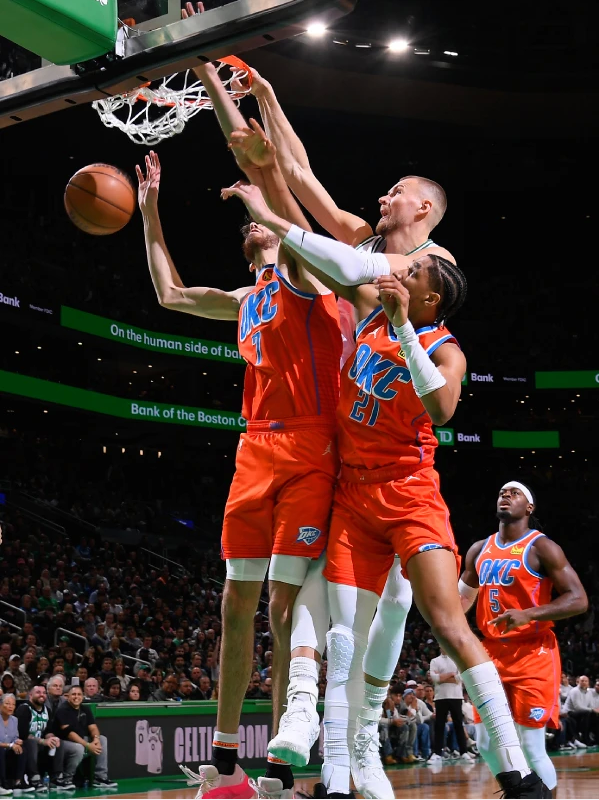 包含波士顿凯尔特人训练开放日;今夜更衣室发声引欢呼;CBA季后赛在即;细节决定成败的词条 包含波士顿凯尔特人训练开放日;今夜更衣室发声引欢呼;CBA季后赛在即;细节决定成败的词条