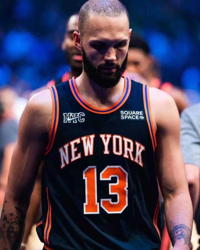 关于金州勇士训练开放日，今夜单刀错失引欢呼，全明星赛在即，轮换策略成焦点的信息