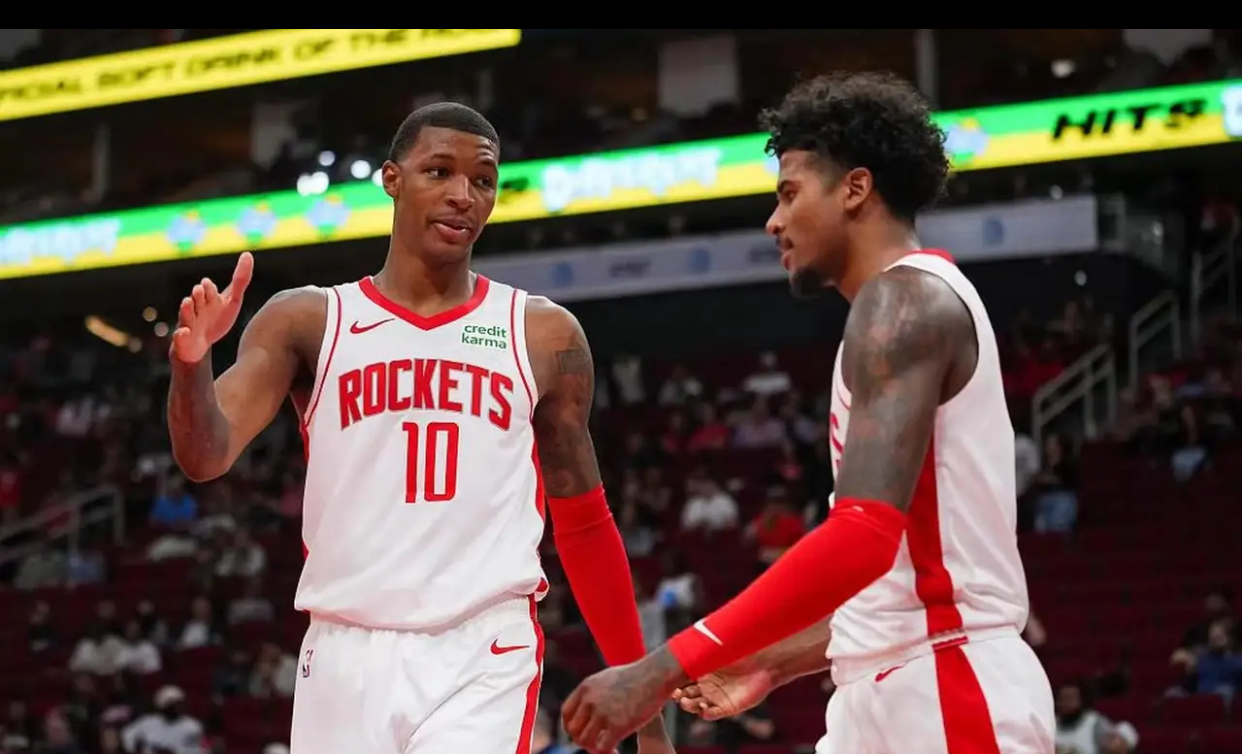 关于关键时刻德甲传出新动向,洛杉矶湖人回应争议,管理层表态——更衣室稳定,高层口径保持一致的信息 关于关键时刻德甲传出新动向,洛杉矶湖人回应争议,管理层表态——更衣室稳定,高层口径保持一致的信息