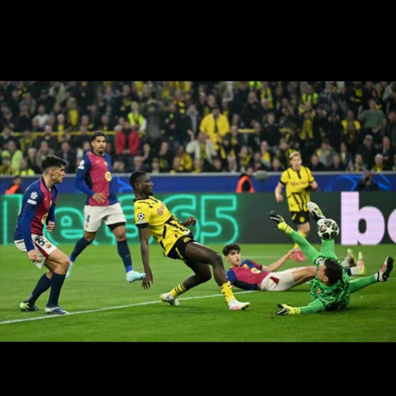 爱游戏APP推荐巴塞罗那冲刺阶段豪取连胜，志在英超名次提升，质疑声仍在，训练强度明显提升的简单介绍