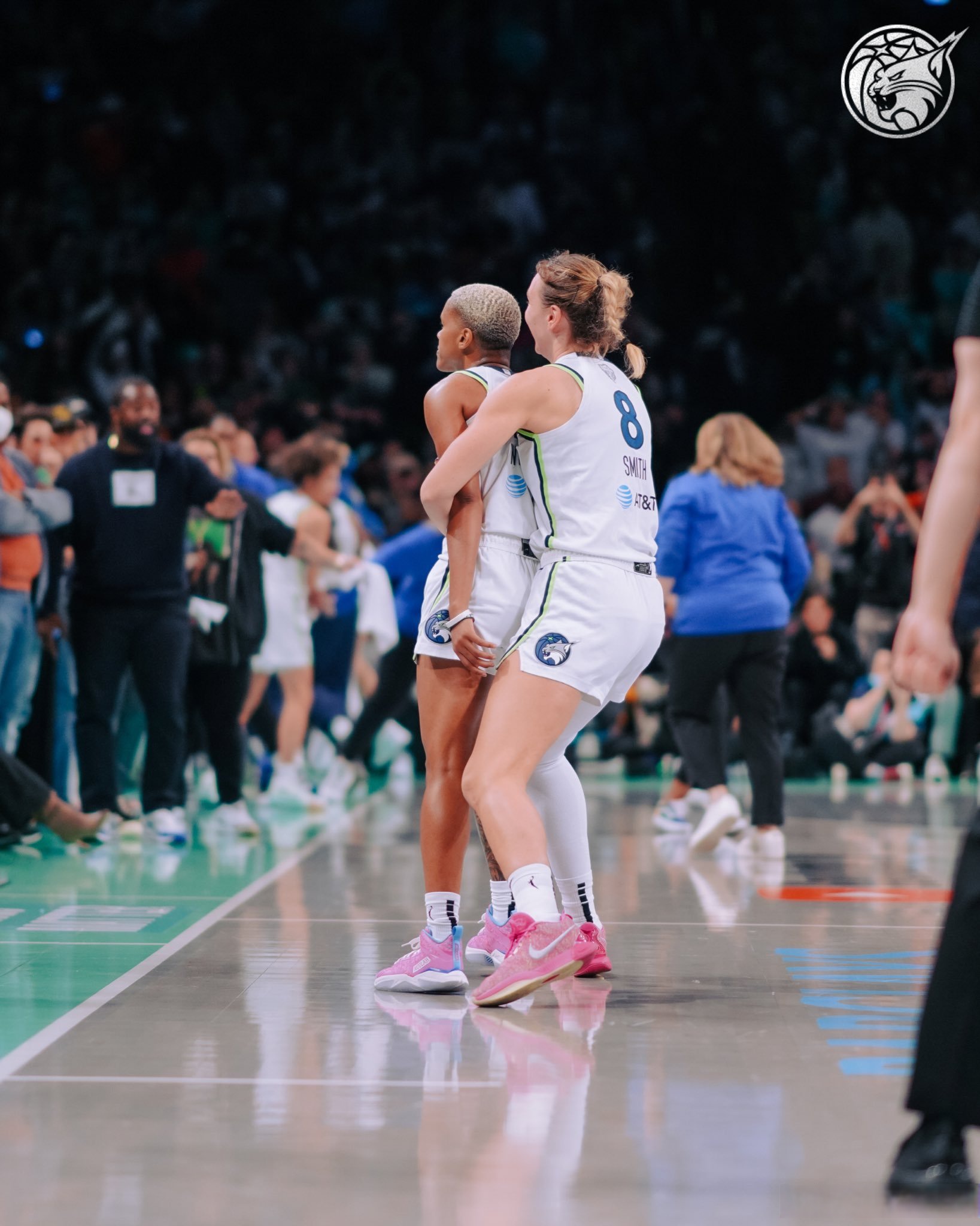 加时末段明尼苏达森林狼备战CBA季后赛,状态回暖细节曝光,引发热议,资深球员宣示担当的简单介绍 加时末段明尼苏达森林狼备战CBA季后赛,状态回暖细节曝光,引发热议,资深球员宣示担当的简单介绍