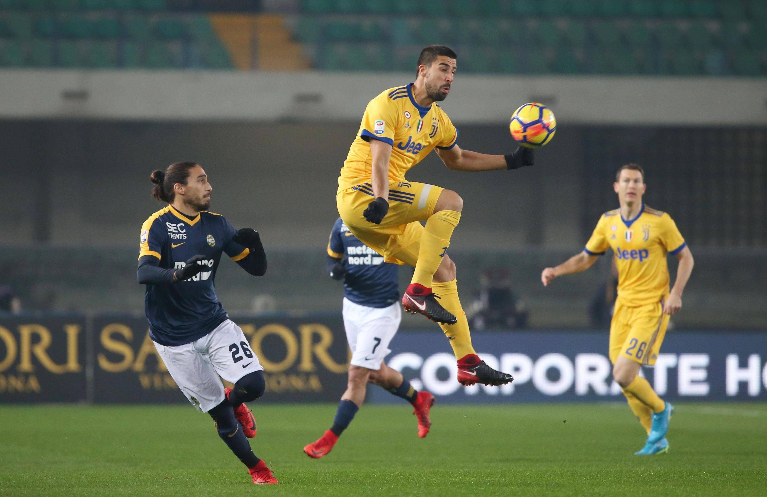 关于今夜中超焦点战;国际米兰造点机会;悬念犹存;控场能力受关注的信息 关于今夜中超焦点战;国际米兰造点机会;悬念犹存;控场能力受关注的信息