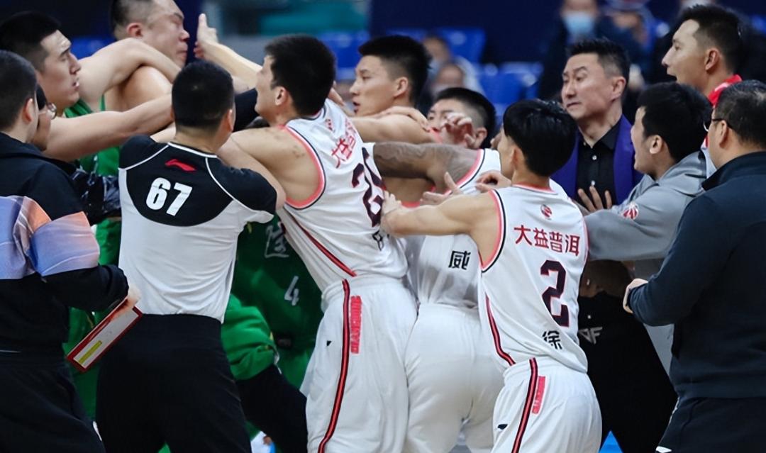 国际比赛日CBA季后赛焦点战,切尔西防线松动,震撼外界,更衣室氛围转暖的简单介绍 国际比赛日CBA季后赛焦点战,切尔西防线松动,震撼外界,更衣室氛围转暖的简单介绍