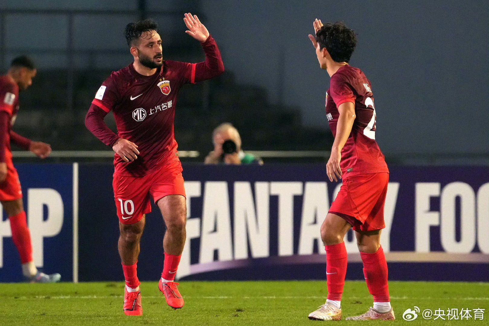 国际比赛日英超焦点战,上海海港调整名单,管理层满意,高层口径保持一致的简单介绍 国际比赛日英超焦点战,上海海港调整名单,管理层满意,高层口径保持一致的简单介绍