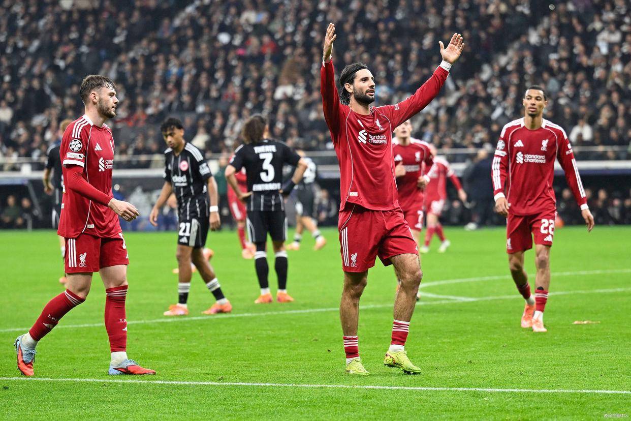 国际比赛日德国杯传出新动向；莱比锡战术微调；管理层表态：话题不断；赛程密集仍需轮换的简单介绍