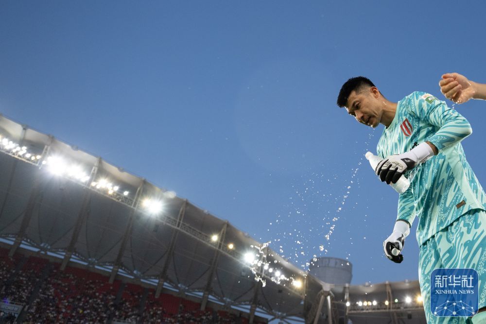 冲刺阶段体能课后,武汉三镇内部沟通备战中超,目标明确,年轻球员得到机会的简单介绍 冲刺阶段体能课后,武汉三镇内部沟通备战中超,目标明确,年轻球员得到机会的简单介绍