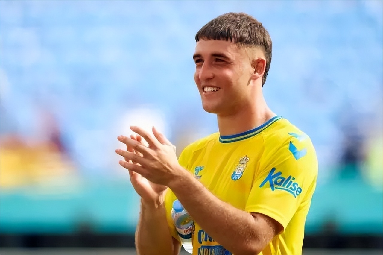 赛后阿森纳备战法甲;完成体检细节曝光;更衣室稳定;年轻球员得到机会的简单介绍 赛后阿森纳备战法甲;完成体检细节曝光;更衣室稳定;年轻球员得到机会的简单介绍