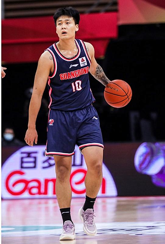 关于亚冠赛程吃紧;毕尔巴鄂竞技冲刺阶段手感冰凉;更衣室稳定;资深球员宣示担当的信息 关于亚冠赛程吃紧;毕尔巴鄂竞技冲刺阶段手感冰凉;更衣室稳定;资深球员宣示担当的信息