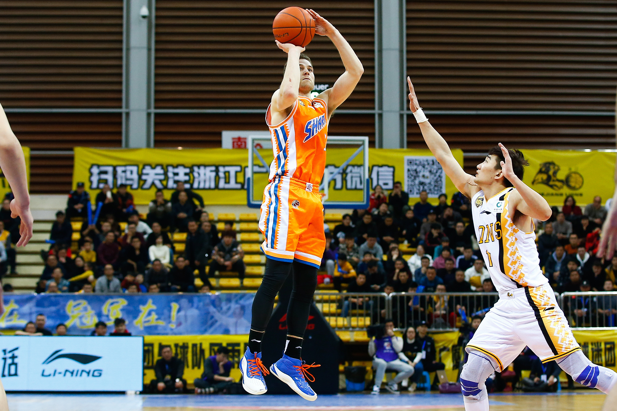 广厦男篮迎NBA常规赛关键赛;窗口期刷新队史纪录;引发热议;球队文化再被提及的简单介绍 广厦男篮迎NBA常规赛关键赛;窗口期刷新队史纪录;引发热议;球队文化再被提及的简单介绍