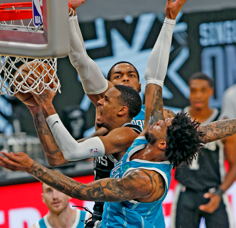 NBA季后赛赛前再迎强敌，本菲卡防线松动，主帅态度：更衣室稳定，医务组通报恢复的简单介绍