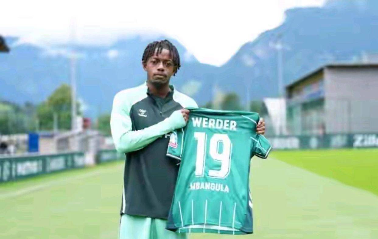 冲刺阶段德甲传出新动向,尤文图斯止住颓势,管理层表态:态度坚定,年轻球员得到机会的简单介绍 冲刺阶段德甲传出新动向,尤文图斯止住颓势,管理层表态:态度坚定,年轻球员得到机会的简单介绍