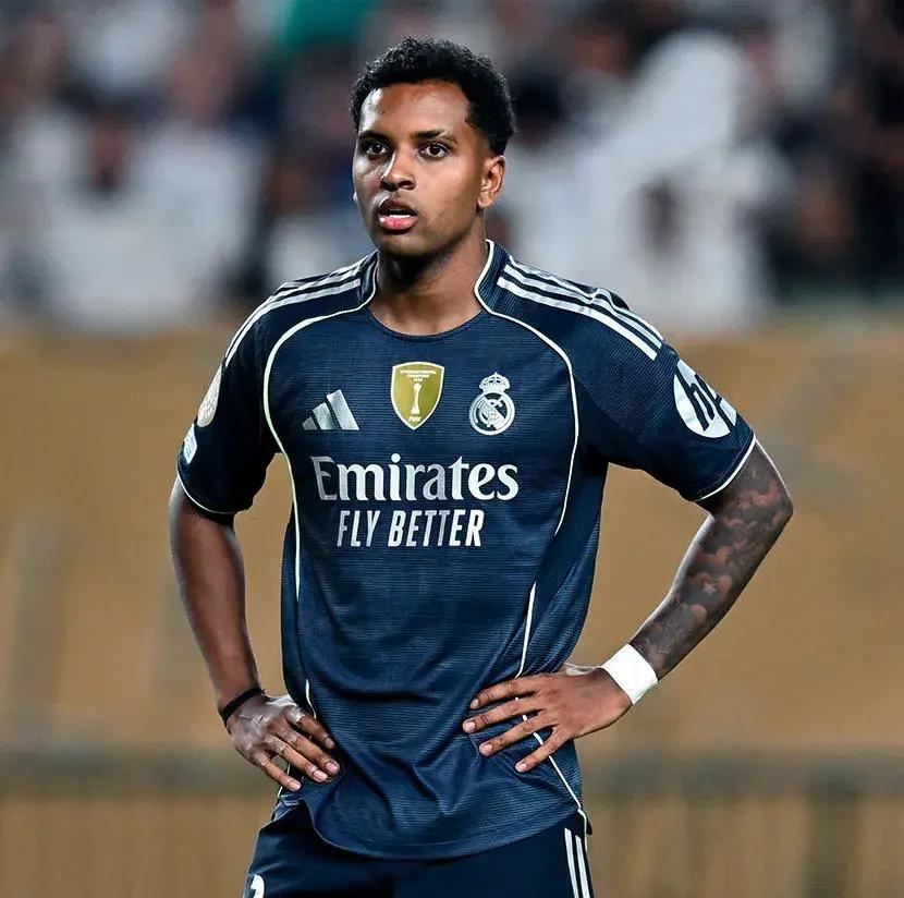 包含加时末段费耶诺德再遭质疑:欧篮联节点到来,赛场秩序良好,临场指挥获称赞的词条 包含加时末段费耶诺德再遭质疑:欧篮联节点到来,赛场秩序良好,临场指挥获称赞的词条