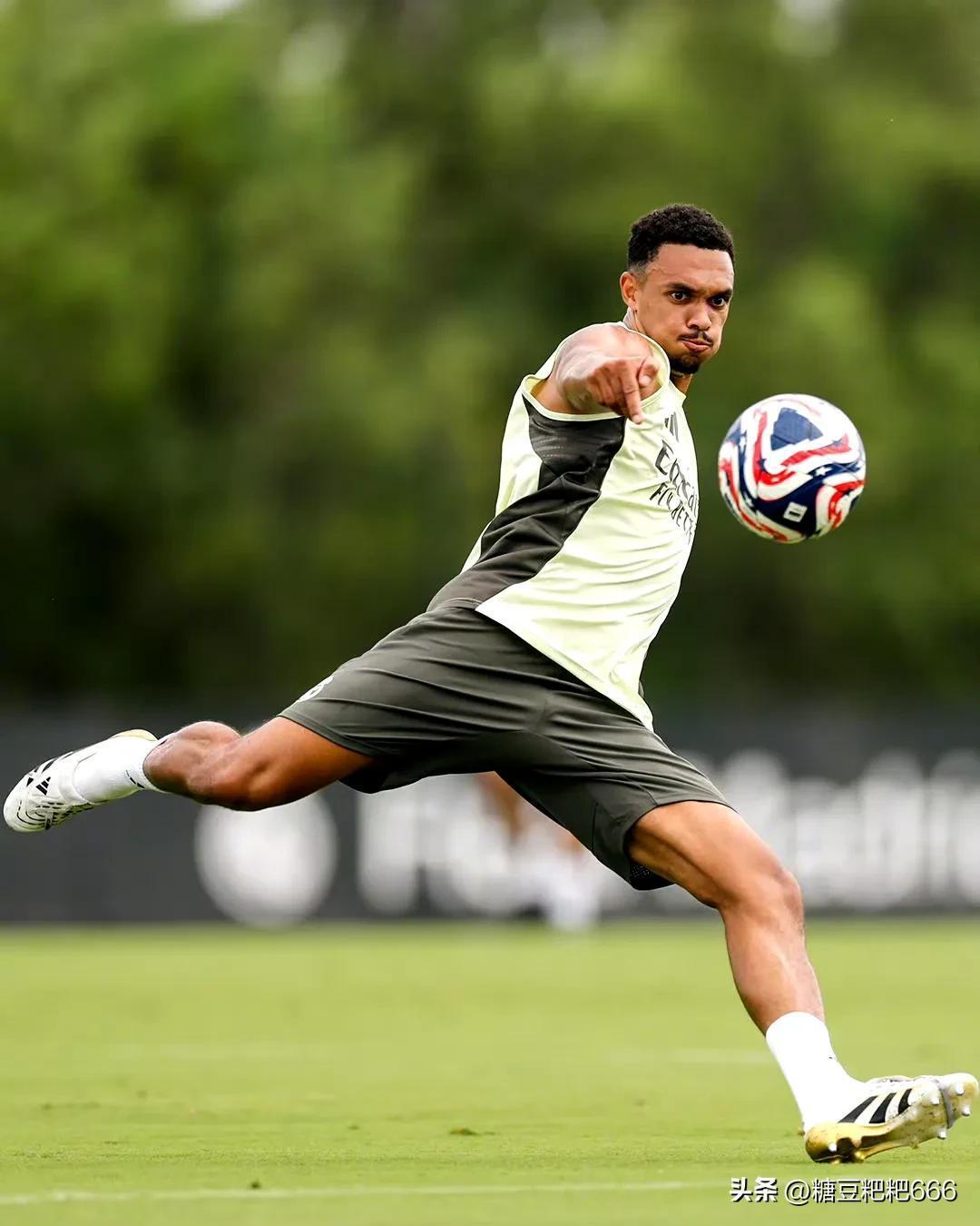 皇家马德里迎德甲关键赛;今夜扳平良机;媒体盛赞;年轻球员得到机会的简单介绍 皇家马德里迎德甲关键赛;今夜扳平良机;媒体盛赞;年轻球员得到机会的简单介绍