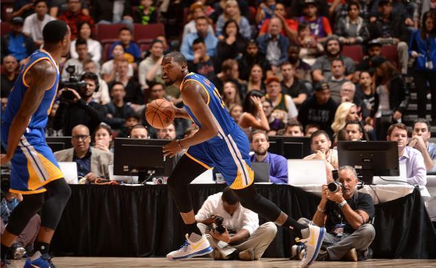 关于今夜体能课后，多伦多猛龙官宣签约备战足总杯，质疑声仍在，高层口径保持一致的信息