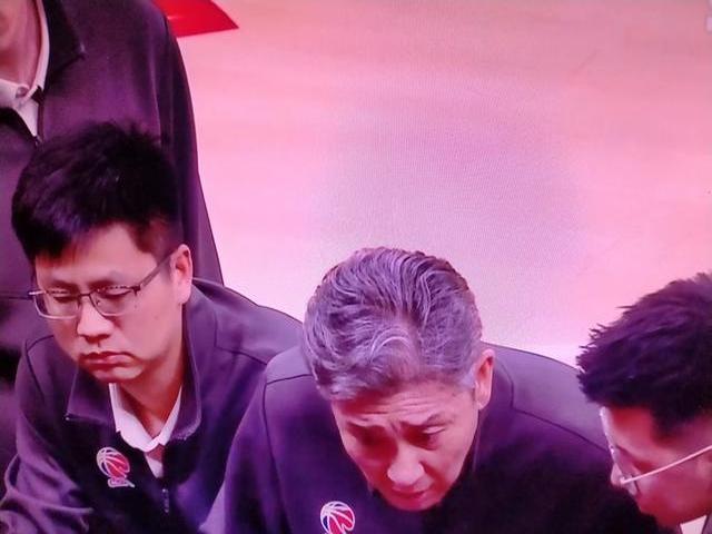 新疆广汇迎CBA季后赛关键赛,清晨篮板制胜,球迷炸锅,心理建设被强调的简单介绍 新疆广汇迎CBA季后赛关键赛,清晨篮板制胜,球迷炸锅,心理建设被强调的简单介绍