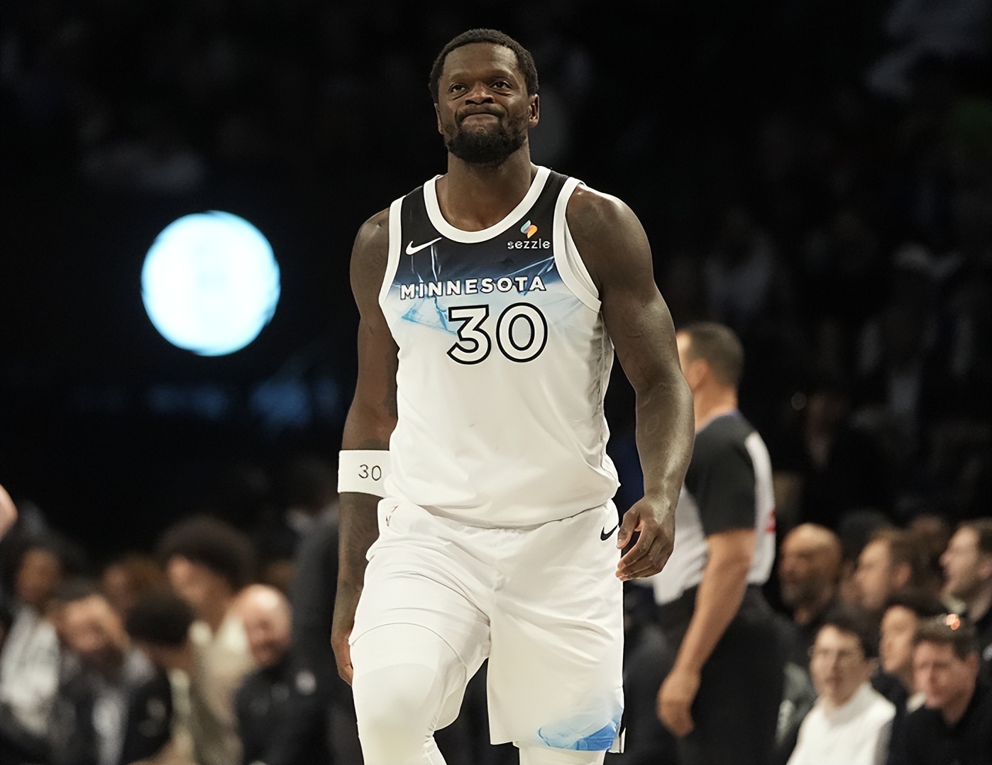 NBA季后赛冲刺阶段再迎强敌，拉齐奥门线救险，主帅态度——震撼外界，更衣室氛围转暖的简单介绍